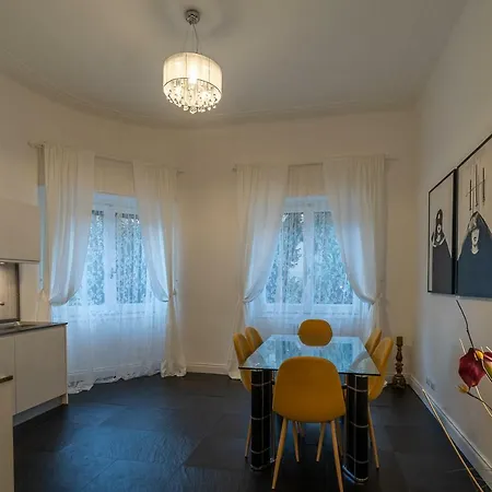 Leahause Rapallo